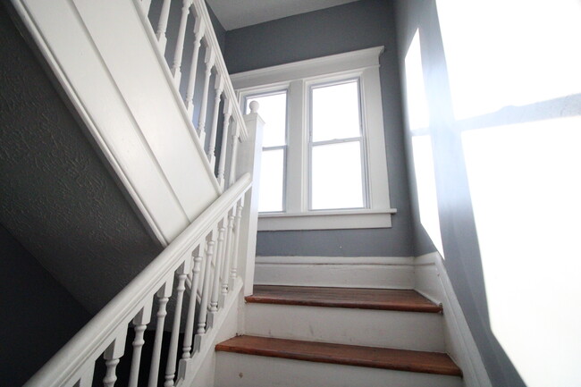 Staircase - 1249 E Long St