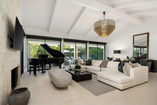 Building Photo - 6 Exeter Ct