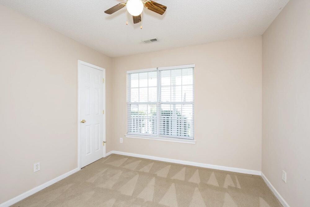 Building Photo - 3744 Sedgewick Dr SW