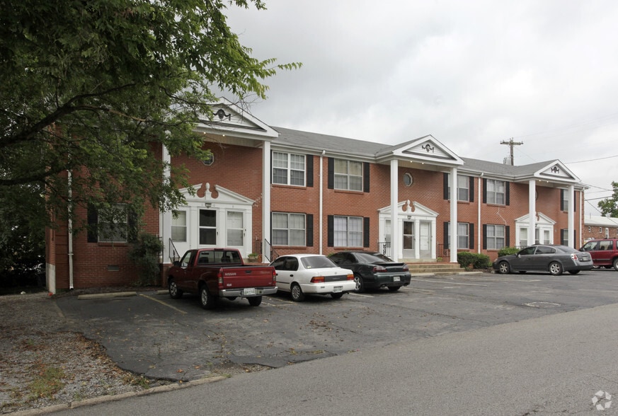 Building Photo - College Street Apartments