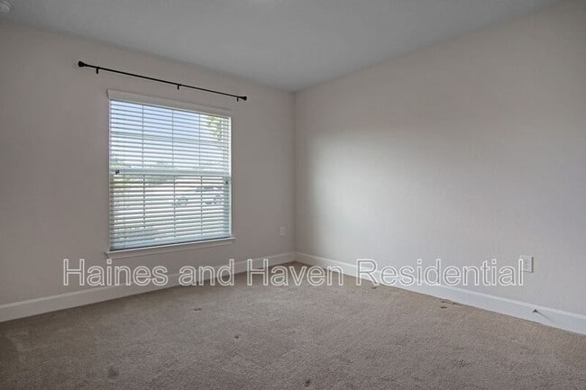 Building Photo - 1217 Forest Hill Dr