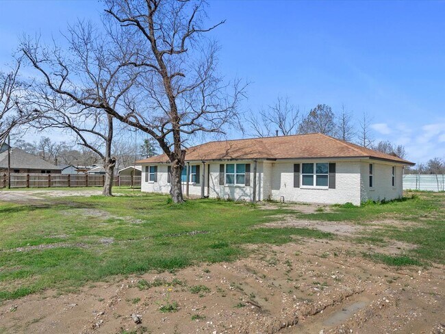 Primary Photo - 12313 Unison Rd