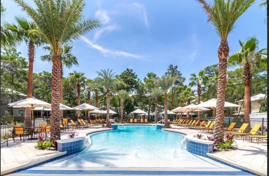 Building Photo - 587 Patina Blvd