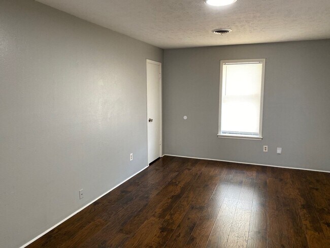 Building Photo - 22 Brianfield Cv