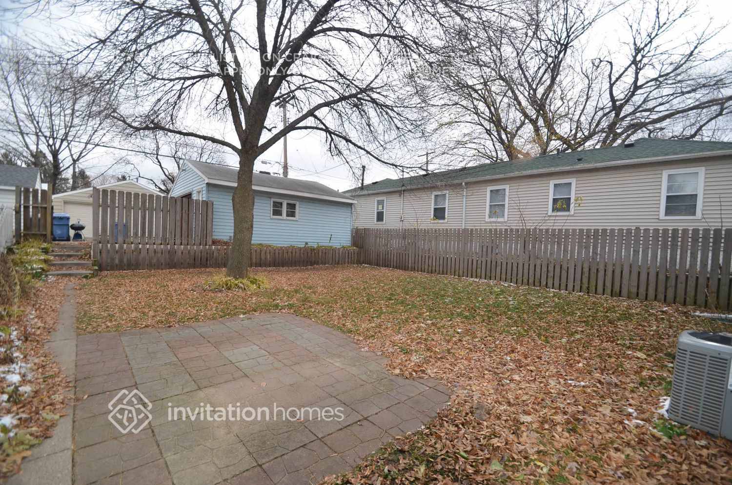 Building Photo - 5753 27th Ave S