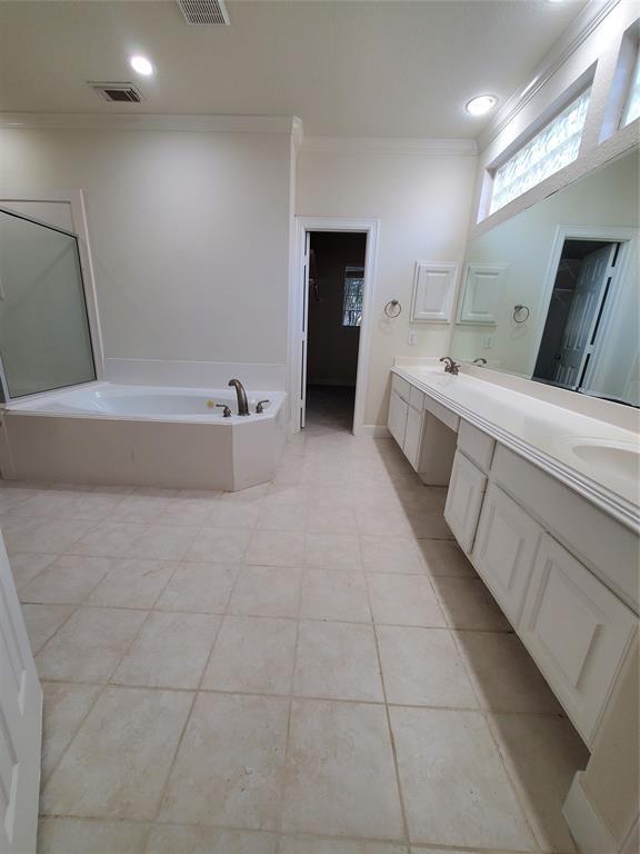 Building Photo - 4810 N Pine Brook Way