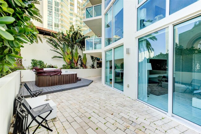 Building Photo - 250 Sunny Isles Blvd