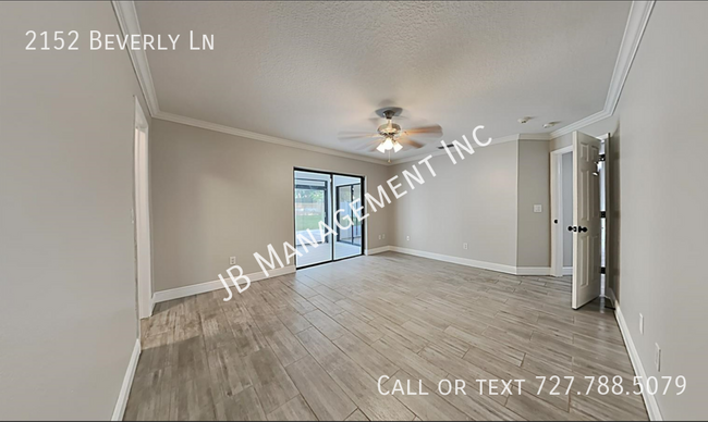 Building Photo - 2152 Beverly Ln