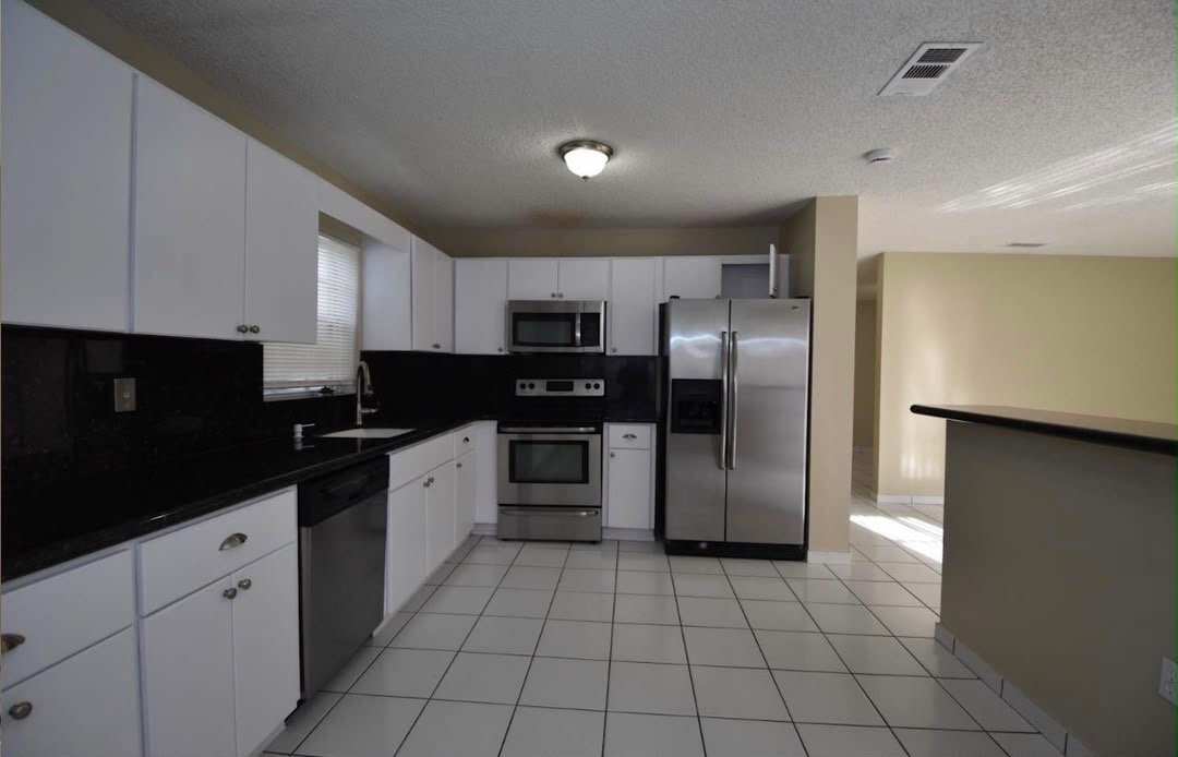 Building Photo - 15291 SW 51st St