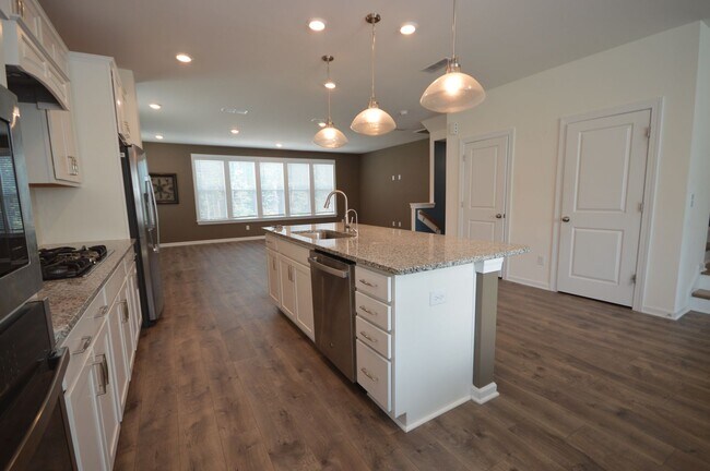 Building Photo - 7016 Gentle Pine Pl