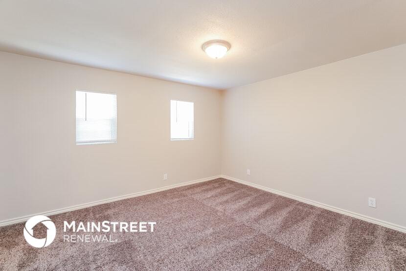 Building Photo - 450 Millwood Ln