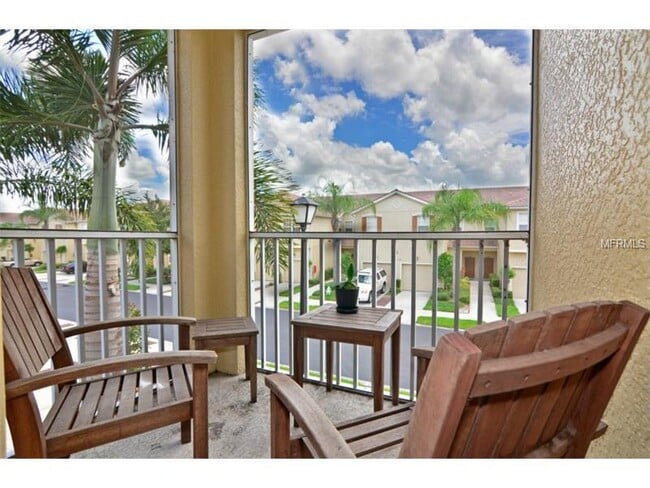 Building Photo - 3775 Parkridge Cir