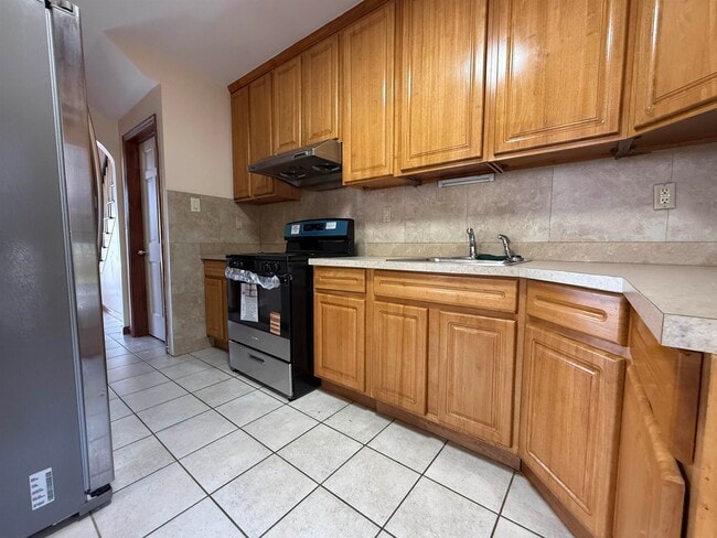 Building Photo - 811 Minnie Pl