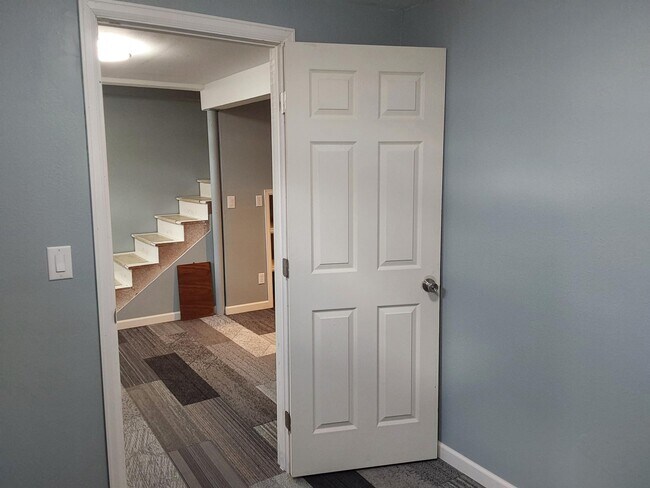 Building Photo - 2201 12th St