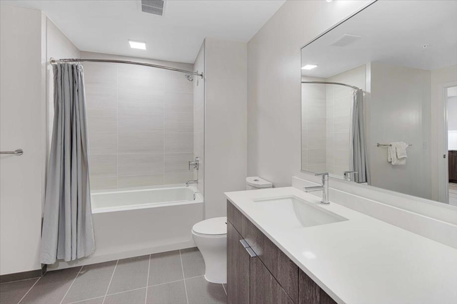 Building Photo - 1051 First St NE