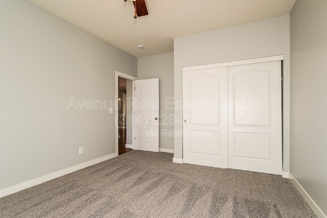 Building Photo - 730 Sunset Ln