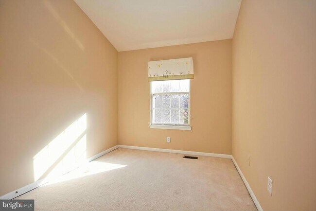 Building Photo - 1426 Park Garden Ln