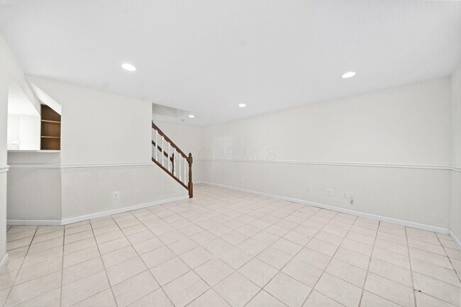 Building Photo - 7854 Astra Cir