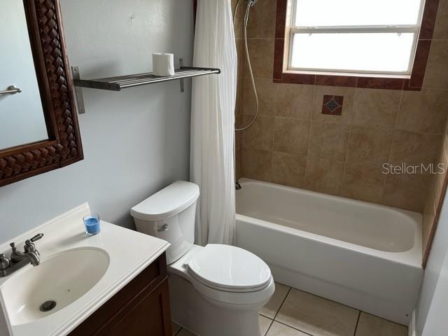 Building Photo - 2615 S Crystal Lake Dr
