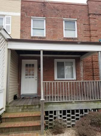 Front exterior - 149 Wesmond Dr