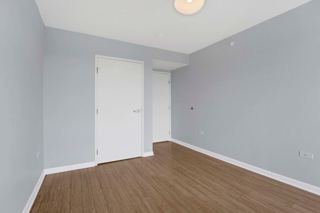 Building Photo - 1720 Maple Ave