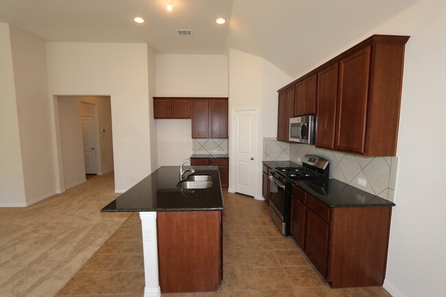 Building Photo - 5491 Mourning Dove Dr