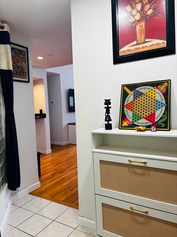 Building Photo - 60 Gibson St