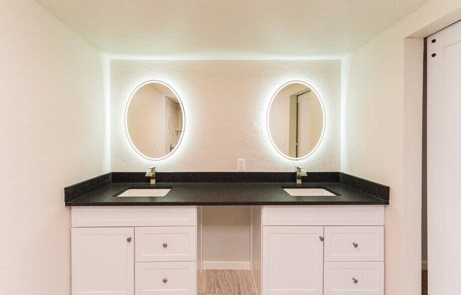 Primary Bathroom Vanity - 2102 Custer Ave