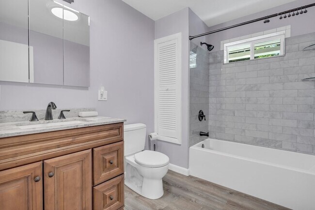 Building Photo - 606 Springs Rd