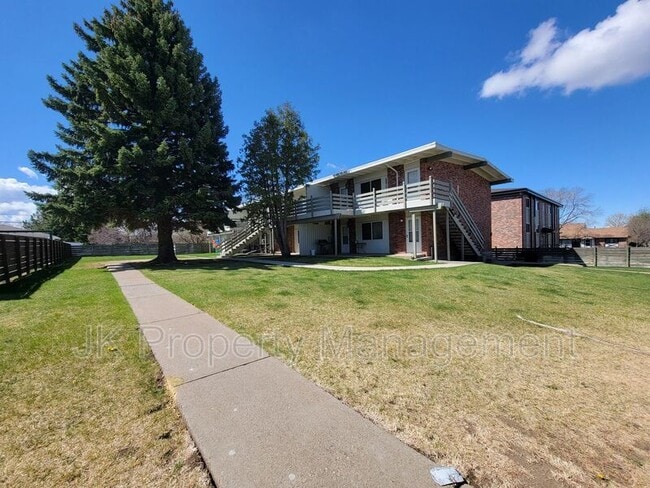 Building Photo - 3208 11th Ave S