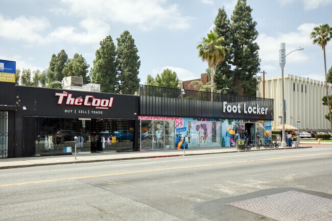 Building Photo - 700 N Spaulding Ave