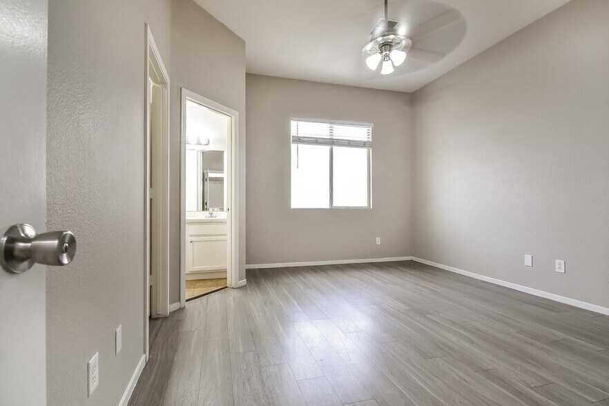 Building Photo - 2018 Annbriar Ave