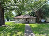 Building Photo - 549 N 10th St