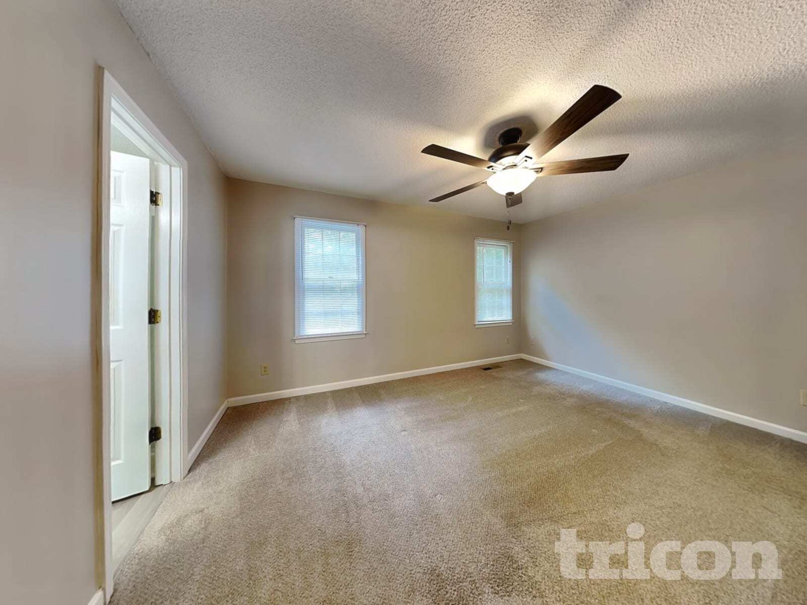 Building Photo - 5450 Bridle Dr