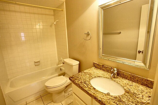 Building Photo - 7919 Wellington Ct N