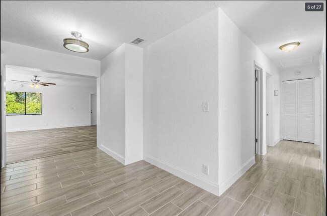 Building Photo - 12278 Hillman Dr