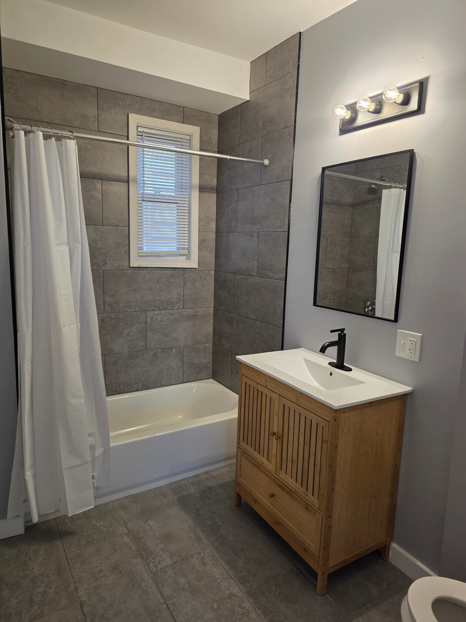 Building Photo - 7613 W 60th St