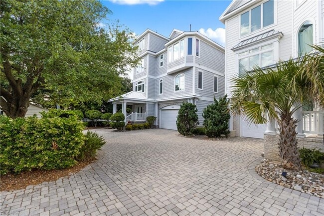 Primary Photo - 882 W Ocean View Ave