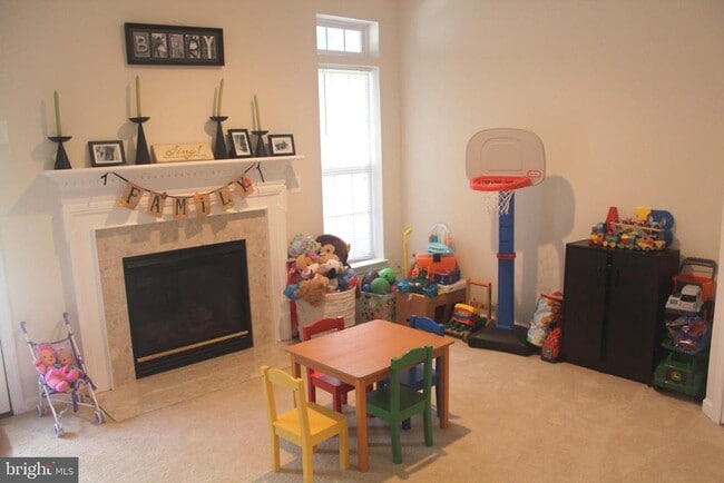 Building Photo - 3577 Ellery Cir