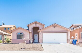 Building Photo - Lovely 3 bedroom 2 bath located in East El Paso!!