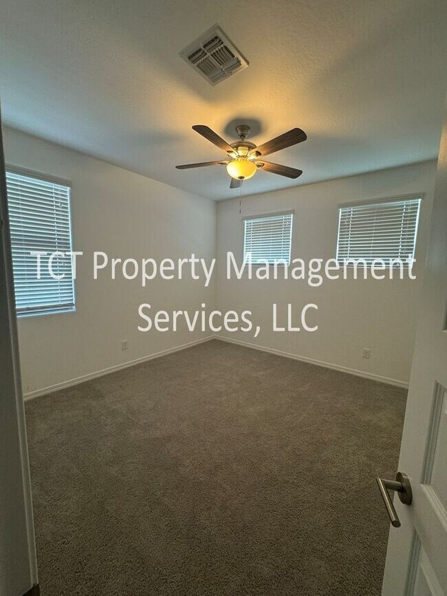 Building Photo - Beautiful Fully Updated Home in Spur Cross !