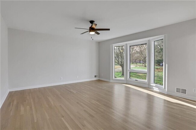 Building Photo - 600 Rounsaville Rd