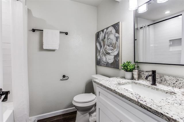 Building Photo - 4013 Burkett Dr