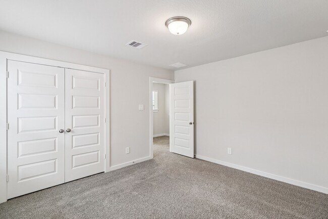 Building Photo - 2614 Wastelbread Ln