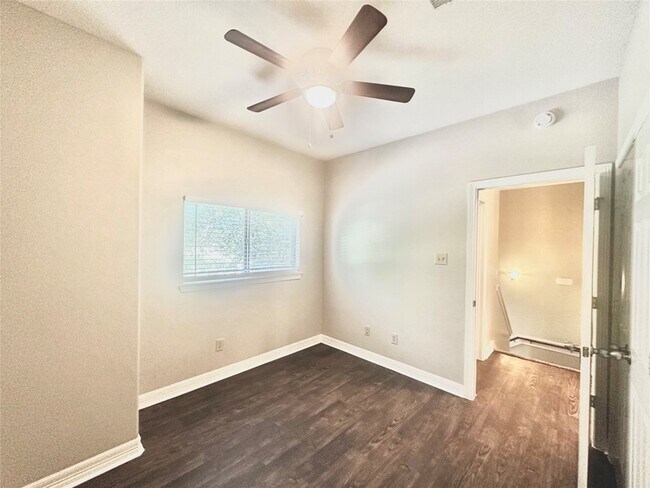 Building Photo - 61 Woodland Hills Dr