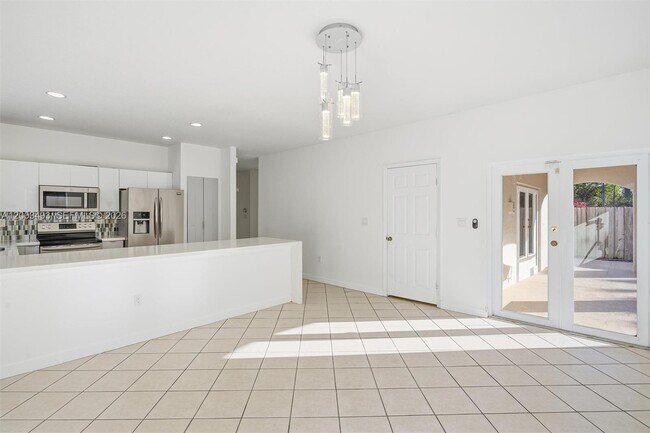 Building Photo - 12920 SW 143rd Terrace