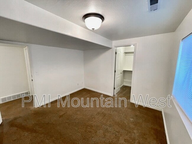 Building Photo - 2815 W 1375 N