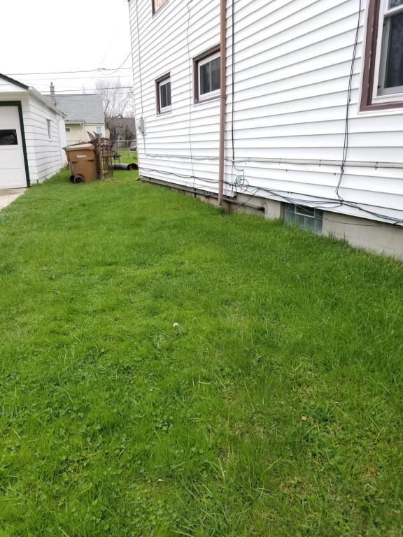 Building Photo - 758 S Huth Rd