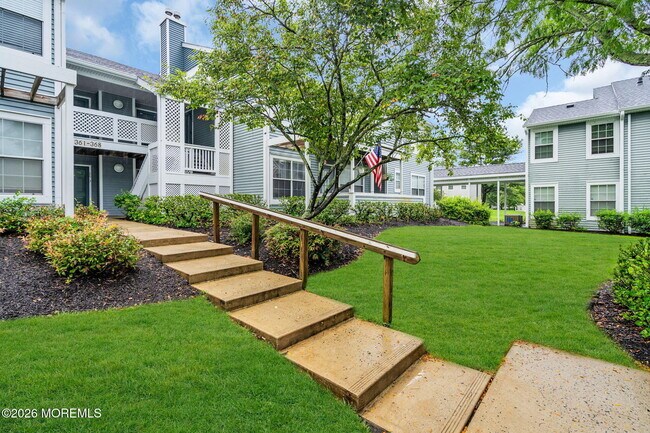 Building Photo - 366 Sequoia Ct