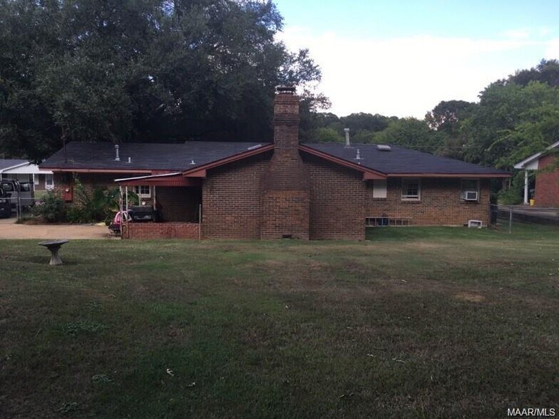 Building Photo - 826 Greg Dr